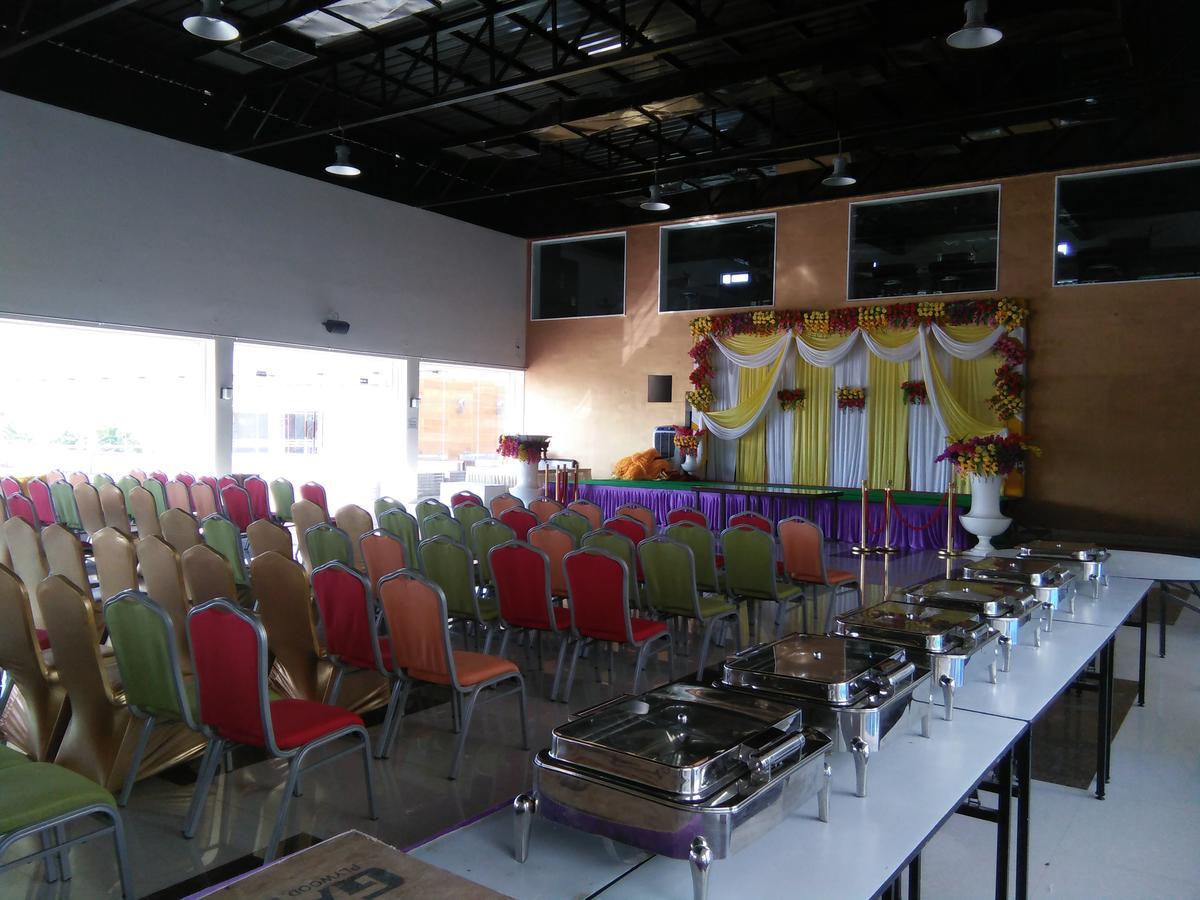 Silver Estate Resort Tikamgarh Exterior photo